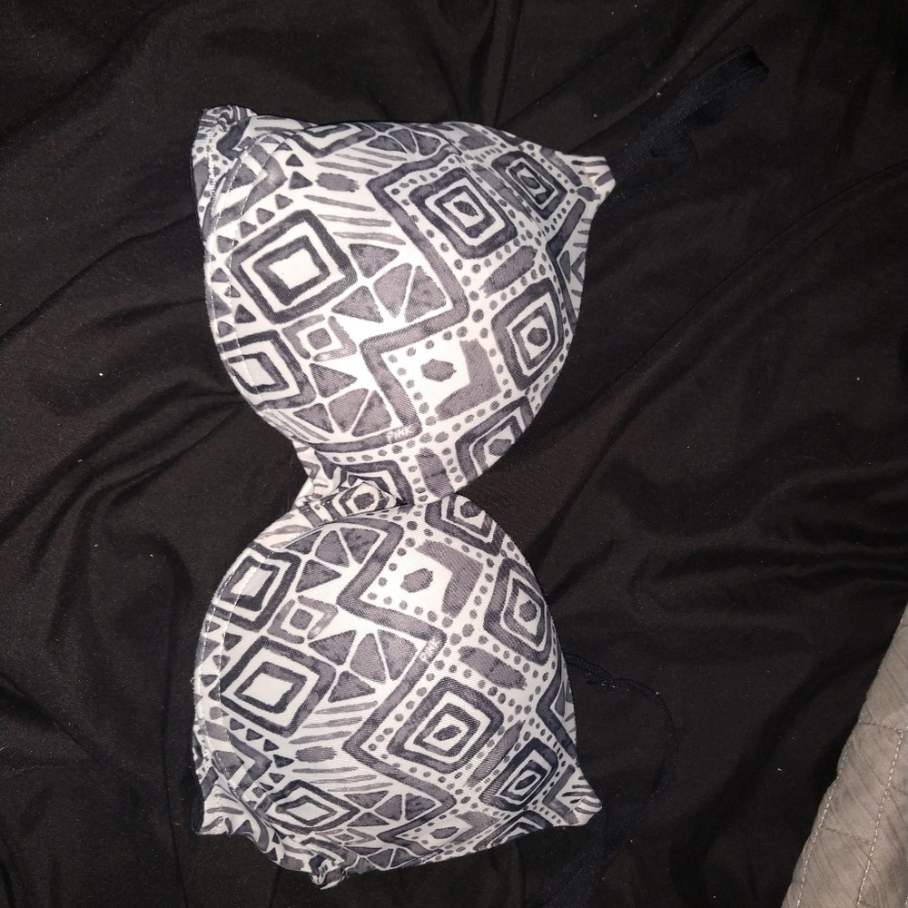 Victoria's Secret 32D